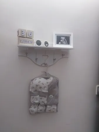 طبقه دیواری طرح قلبی