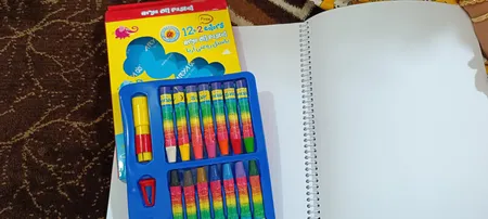 مداد شمعی 12 رنگ آریا مدل Aa