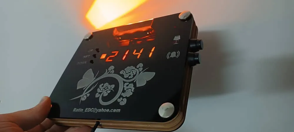 ساعت دیواری دیجیتال مدل 1951