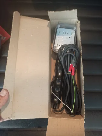 چراغ سیار خودرو مدل TK-250705