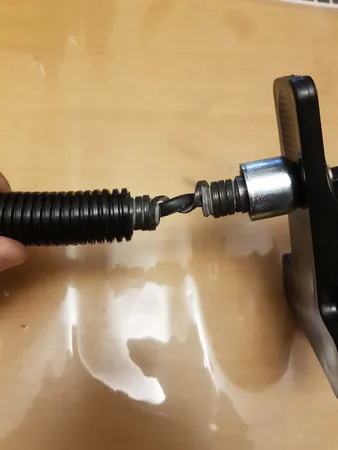 چراغ مطالعه صنایع‌ کریم‌ زاده مدل گیره ای کد CL-115