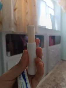 تجریه خرید بالم لب هیدرودرم مدل 02