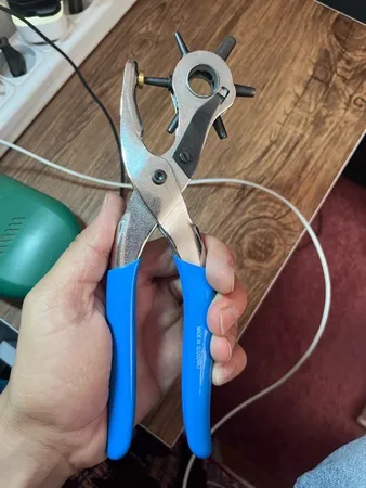 کمربند سوراخ کن یونیور مدل 558/5P