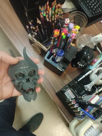 نگهدارنده پیک گیتار مدل  oni skull