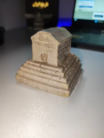 مجسمه مدل مقبره کوروش کبیر