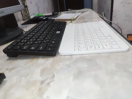 مینی کیبورد بلوتوثی مدل BT300