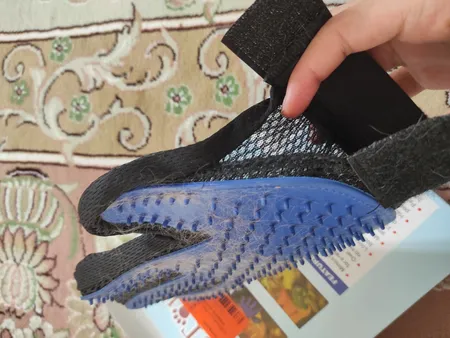 دستکش پرزگیر سگ و گربه کد 5Finger-B