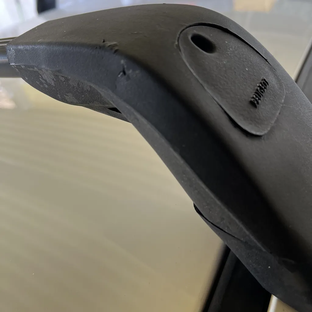 راک روف وانیا کد val950 مناسب برای پژو 206 مجموعه 2 عددی