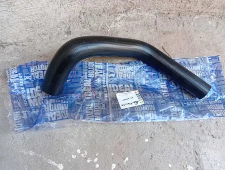 شلنگ پایین رادیات مدل P1104 مناسب برای RD