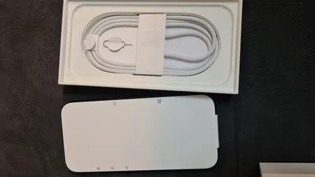 گوشی موبایل اپل مدل iPhone 16 Pro ZAA دو سیم کارت ظرفیت 256 گیگابایت و رم 8 گیگابایت