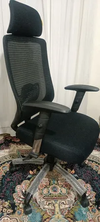 صندلی مدیریتی کادی نو مدل پشت توری VIP