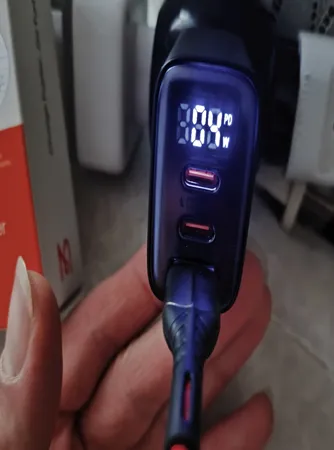 شارژر دیواری 30 وات مک دودو مدل CH-218