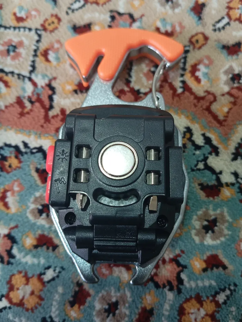 چراغ قوه مدل w5147