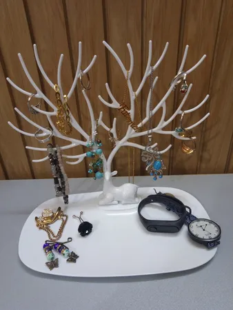 استند جواهرات طرح شاخ گوزن کد 0030