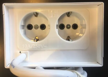 محافظ ولتاژ سارا مدل P520