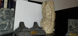 تجریه خرید مجسمه تندیس و پیکره شهریار طرح منشور آزادی ملل کد MO110