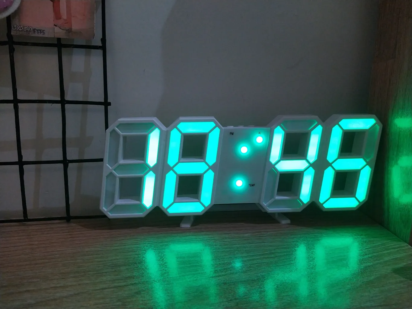 ساعت رومیزی دیجیتال مدل هوشمند عددی