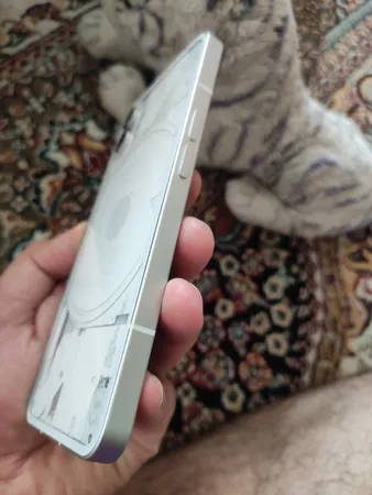 گوشی موبایل ناتینگ مدل Phone 1 دو سیم کارت ظرفیت 256 گیگابایت و رم 12 گیگابایت