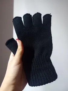 تجریه خرید دستکش بافتنی مدل نیم انگشتی کد dachnb