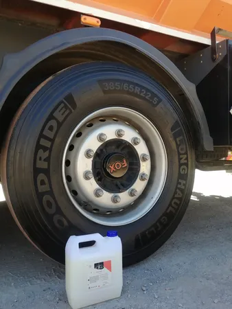 واکس لاستیک روناکس مدلvL4 حجم 4 لیتر