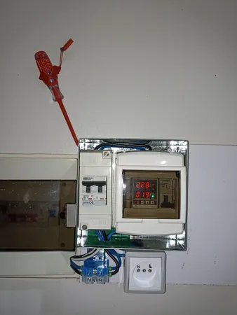 محافظ ولتاژ  ام بی مدل MBVPD2
