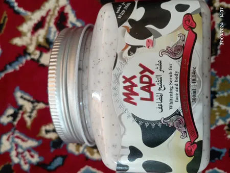 اسکراب لایه بردار پوست مکس لیدی مدل Milk حجم 300 میلی لیتر