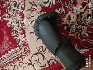 تجریه خرید دستکش بوکس ونوم مدل ven2m