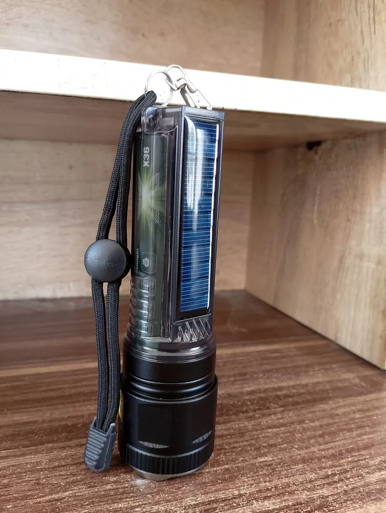 چراغ قوه دستی ای آر مولتی مدل X36ER-UV