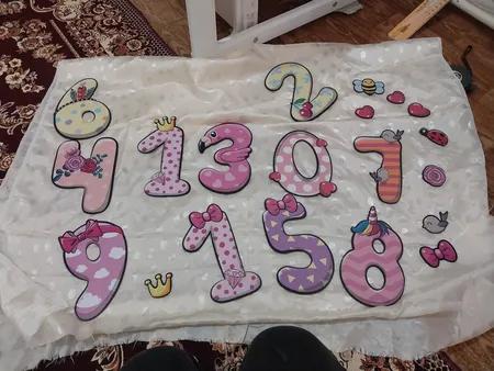 استیکر چوبی کودک باروچین مدل ماهگرد دخترونه کد 4231