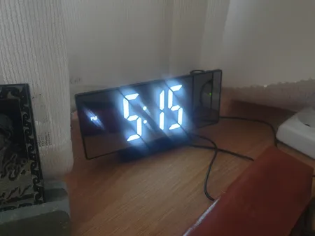 ساعت رومیزی دیجیتال پروژکتوردار مدل 3618LP