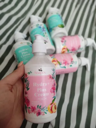 کرم آبرسان سوپکس مدل هلو حجم 250 میلی لیتر مجموعه 3 عددی