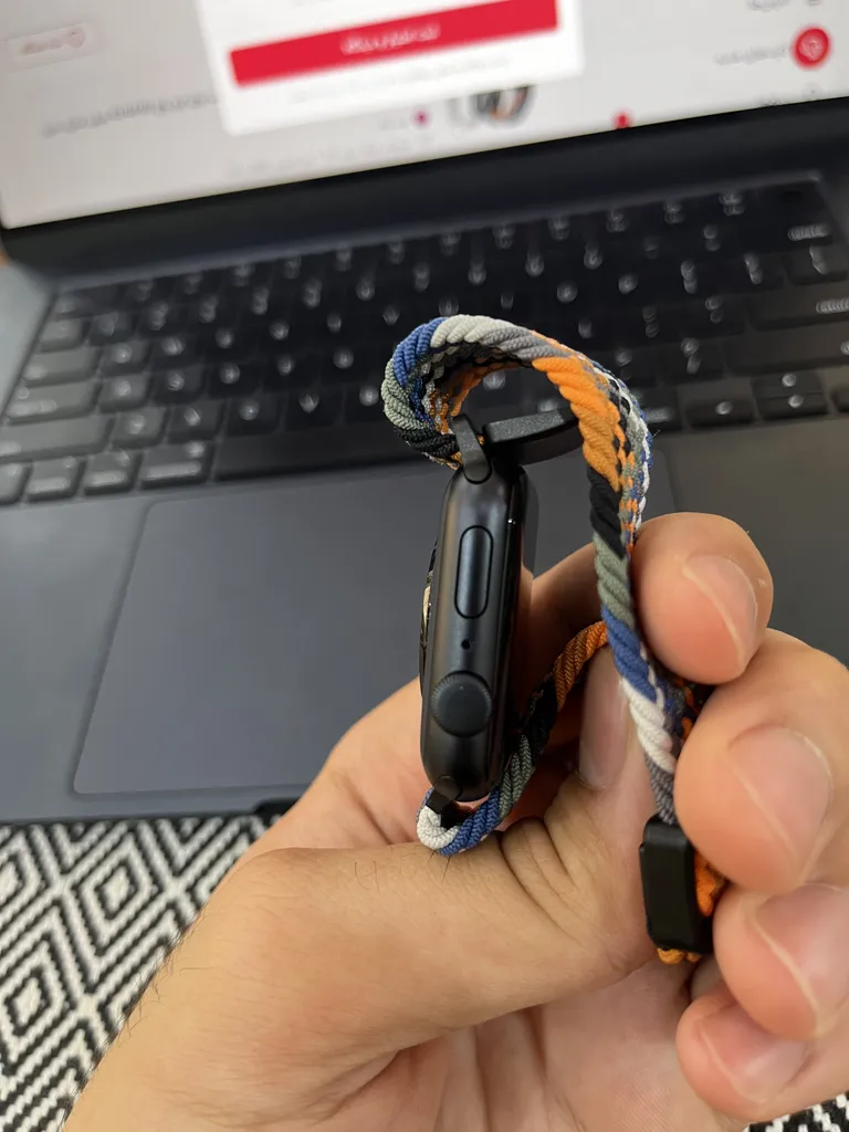 ساعت هوشمند 44 میلی متری اپل مدل SE 3 Aluminum Case با بند سیلیکونی