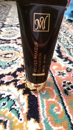 کرم پودر مای سری Black Diamond مدل Velvet Makeup شماره 06