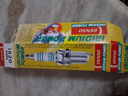 شمع خودرو دنسو مدل سوزنی کد 4IK20 بسته 4 عددی