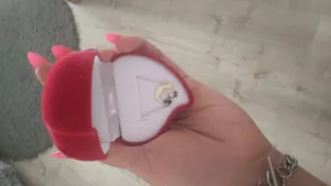 تجریه خرید دستبند طلا 18 عیار زنانه کرابو طرح دختر بچه مدل Kr101991