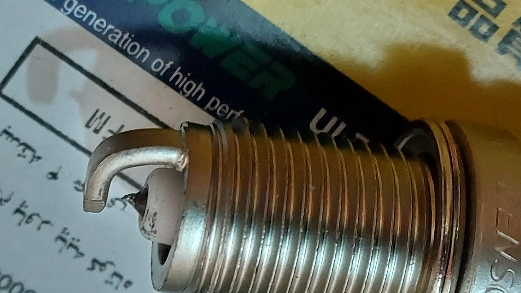 شمع خودرو دنسو مدل 5304-IK20 بسته 4 عددی