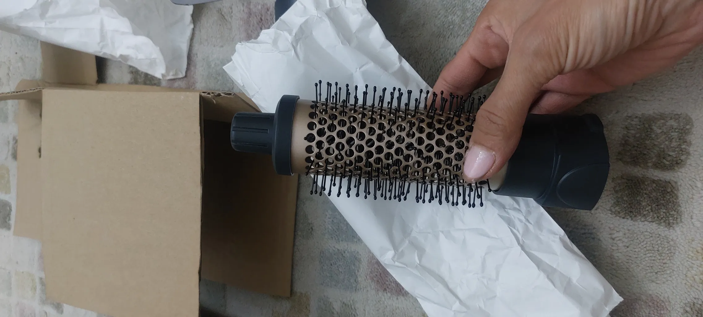 سشوار برس دار چرخشی بابیلیس مدل AS966ROE