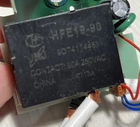 محافظ ولتاژ 63 آمپر لویول مدل PIYC-63