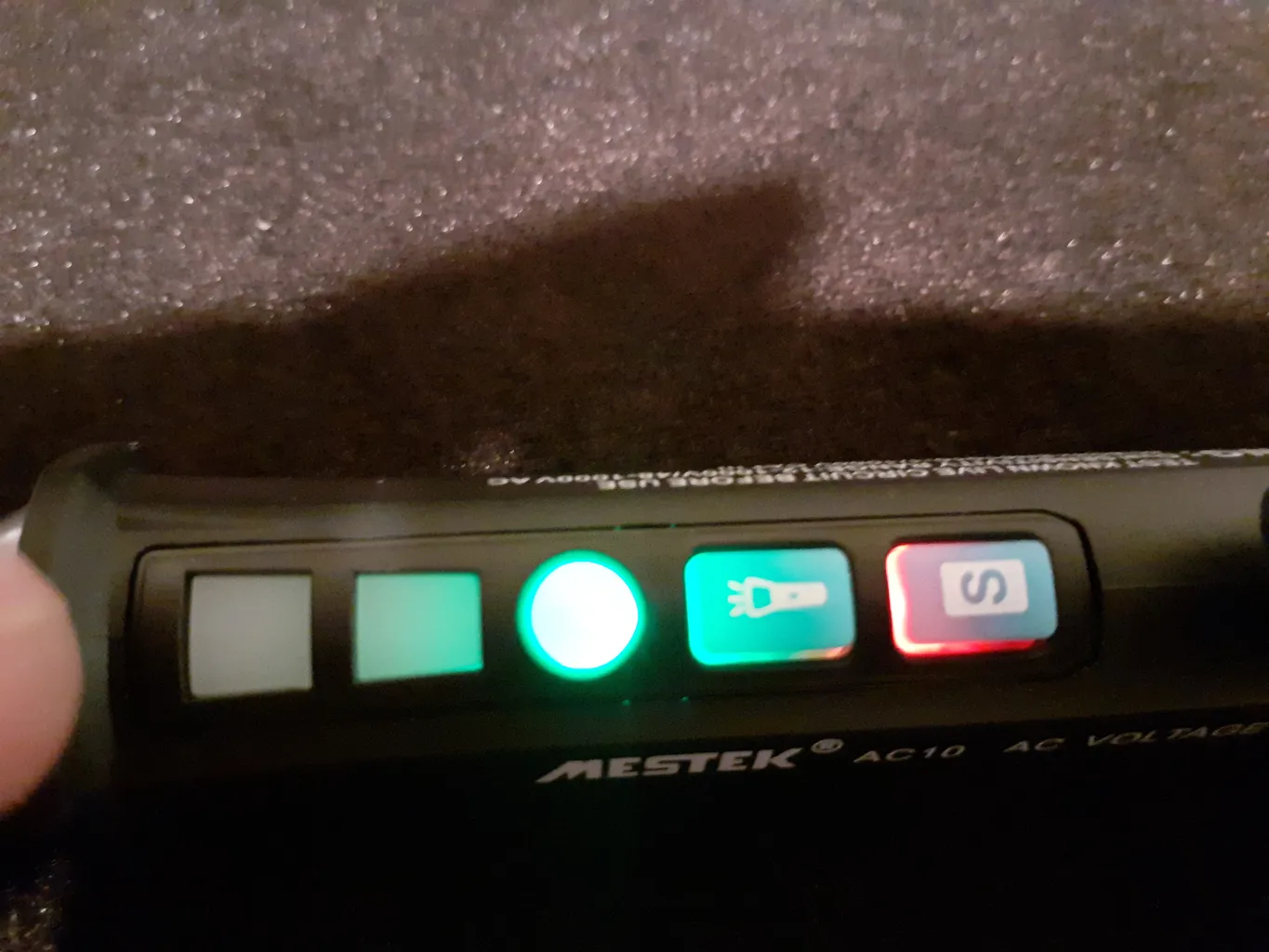 تستر ولتاژ مستک مدل AC10