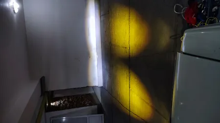 پرژکتور دو کنتاکت خودرو طرح نقطه ای بسته دو عددی