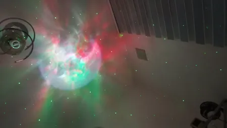 اسپیکر بلوتوثی مدل فضانورد