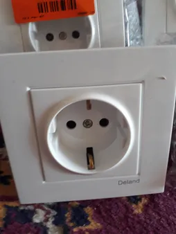 پریز برق ارت دار دلند مدل آسا