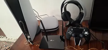 محافظ دسته پلی استیشن 5 مدل جلوباز C007