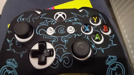 محافظ دسته ایکس باکس وان مدل Real Madrid