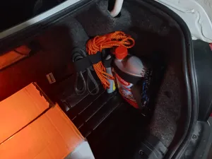 تجریه خرید کمربند نظم دهنده صندوق عقب خودرو نادیاهوم مدل چسبی بسته 2 عددی