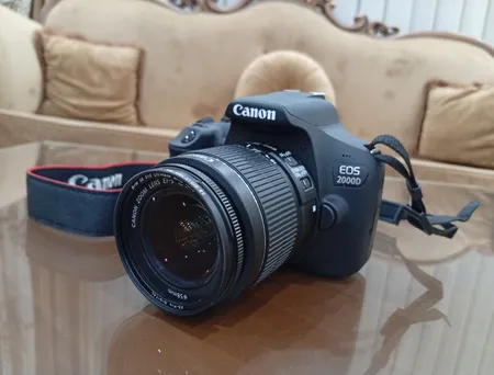 دوربین دیجیتال کانن مدل EOS 2000D به همراه لنز 18-55 میلی متر IS II