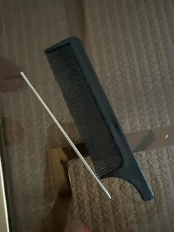 شانه مو مدل دم باریک فلزی