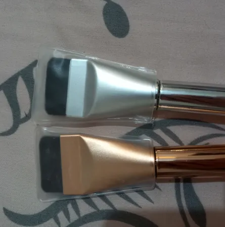 برس آرایشی مدل فلت