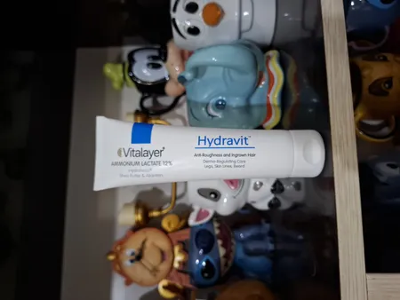 کرم مرطوب‌کننده ویتالیر مدل امونیوم لاکتات حجم 100 میلی‌لیتر