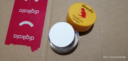 سایه ابرو دونادیا مدل 01